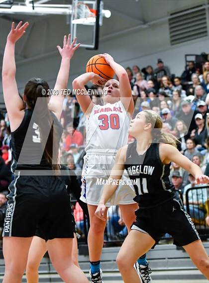 Thumbnail 2 in Melbourne vs. Bigelow (AAA 2A State Playoff Second Round) photogallery.