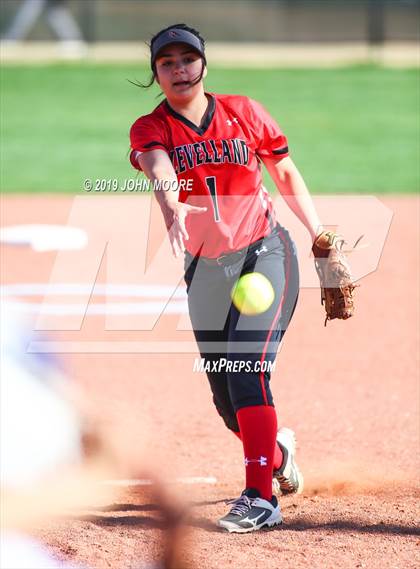 Thumbnail 3 in Levelland @ Canyon photogallery.