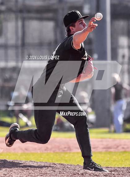 Thumbnail 3 in Harvard-Westlake @ Bonita (CIF SS DIV 1 Playoffs 2nd Round) photogallery.