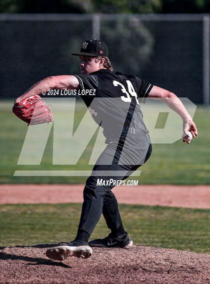 Thumbnail 2 in Harvard-Westlake @ Bonita (CIF SS DIV 1 Playoffs 2nd Round) photogallery.