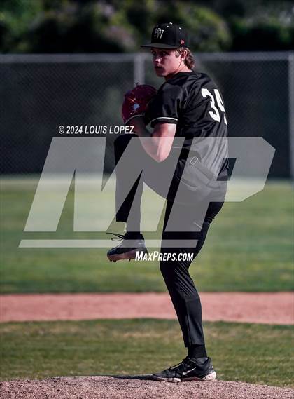 Thumbnail 2 in Harvard-Westlake @ Bonita (CIF SS DIV 1 Playoffs 2nd Round) photogallery.