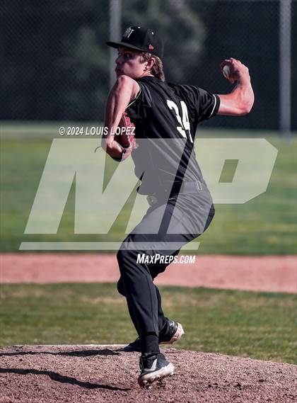 Thumbnail 2 in Harvard-Westlake @ Bonita (CIF SS DIV 1 Playoffs 2nd Round) photogallery.