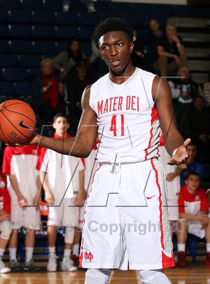 Thumbnail 3 in Bishop O'Dowd vs. Mater Dei (Tarkanian Classic) photogallery.