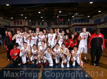 Thumbnail 2 in Bishop O'Dowd vs. Mater Dei (Tarkanian Classic) photogallery.
