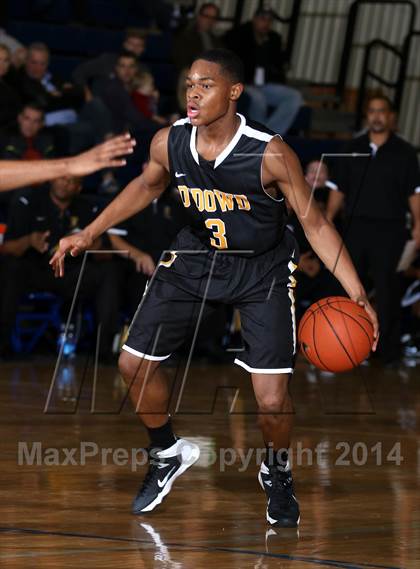 Thumbnail 1 in Bishop O'Dowd vs. Mater Dei (Tarkanian Classic) photogallery.