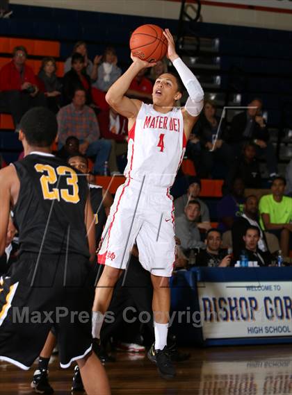 Thumbnail 1 in Bishop O'Dowd vs. Mater Dei (Tarkanian Classic) photogallery.