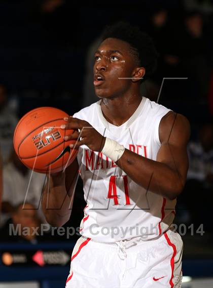 Thumbnail 3 in Bishop O'Dowd vs. Mater Dei (Tarkanian Classic) photogallery.