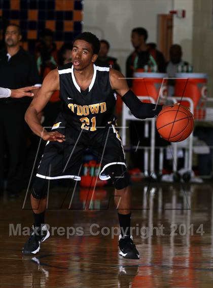 Thumbnail 3 in Bishop O'Dowd vs. Mater Dei (Tarkanian Classic) photogallery.