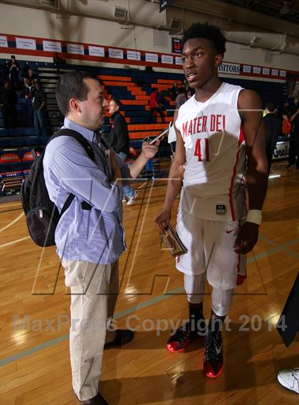 Thumbnail 2 in Bishop O'Dowd vs. Mater Dei (Tarkanian Classic) photogallery.