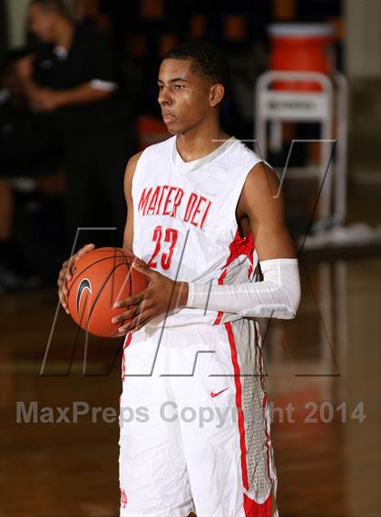 Thumbnail 1 in Bishop O'Dowd vs. Mater Dei (Tarkanian Classic) photogallery.