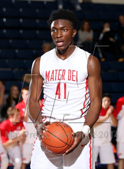 Thumbnail 1 in Bishop O'Dowd vs. Mater Dei (Tarkanian Classic) photogallery.