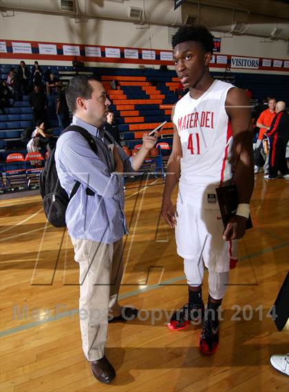 Thumbnail 1 in Bishop O'Dowd vs. Mater Dei (Tarkanian Classic) photogallery.