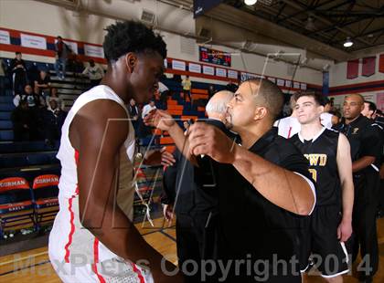 Thumbnail 2 in Bishop O'Dowd vs. Mater Dei (Tarkanian Classic) photogallery.