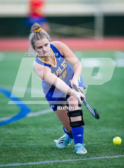 Thumbnail 3 in Line Mountain vs Central Columbia (PIAA District IV Class A First Round) photogallery.
