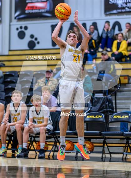 Thumbnail 1 in Melbourne vs Salem (3A-2 District Tournament) photogallery.