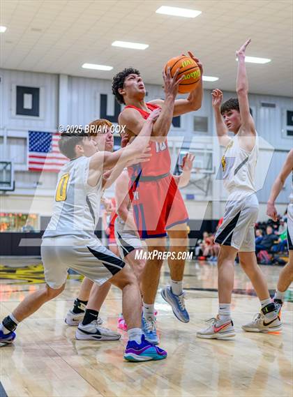 Thumbnail 1 in Melbourne vs Salem (3A-2 District Tournament) photogallery.
