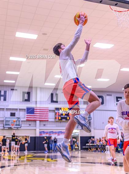 Thumbnail 1 in Melbourne vs Salem (3A-2 District Tournament) photogallery.