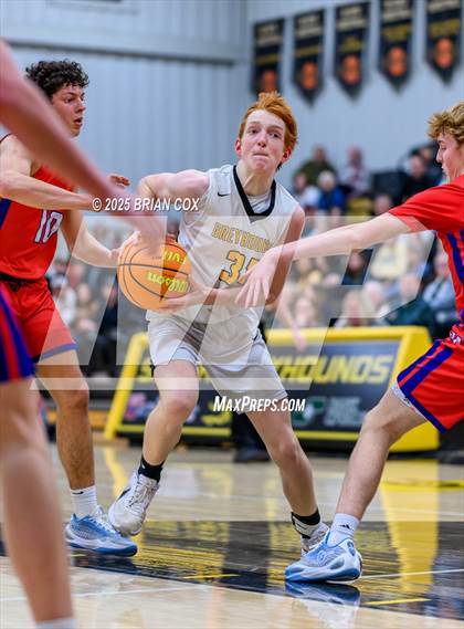 Thumbnail 2 in Melbourne vs Salem (3A-2 District Tournament) photogallery.