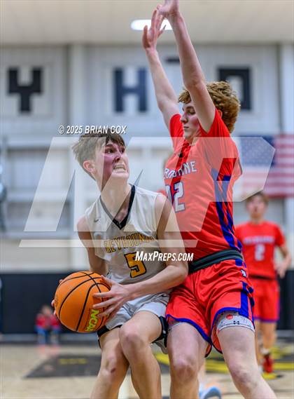 Thumbnail 2 in Melbourne vs Salem (3A-2 District Tournament) photogallery.
