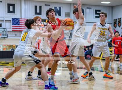 Thumbnail 3 in Melbourne vs Salem (3A-2 District Tournament) photogallery.