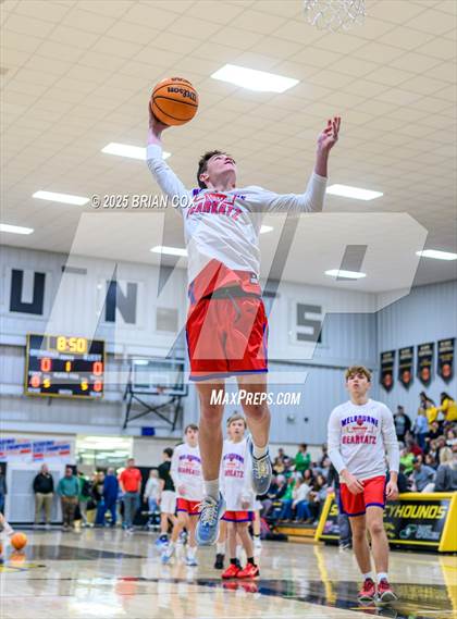 Thumbnail 2 in Melbourne vs Salem (3A-2 District Tournament) photogallery.