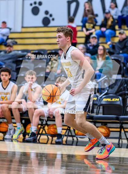 Thumbnail 2 in Melbourne vs Salem (3A-2 District Tournament) photogallery.