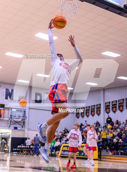 Thumbnail 2 in Melbourne vs Salem (3A-2 District Tournament) photogallery.