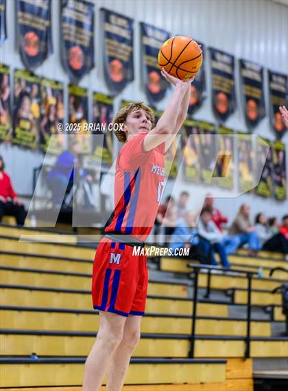 Thumbnail 1 in Melbourne vs Salem (3A-2 District Tournament) photogallery.