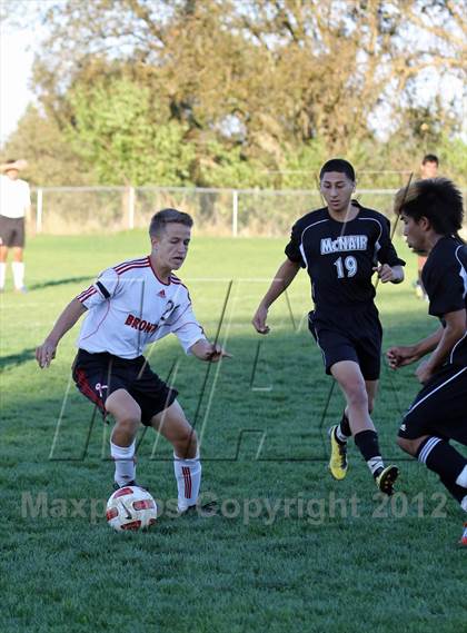Thumbnail 3 in Bella Vista vs McNair (CIF SJS D2 Semifinal) photogallery.