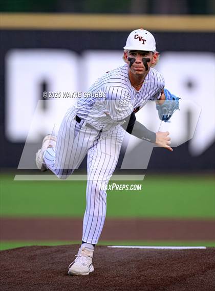 Thumbnail 3 in Centerville vs. Harleton (UIL 2A D1 Region Semifinal) photogallery.