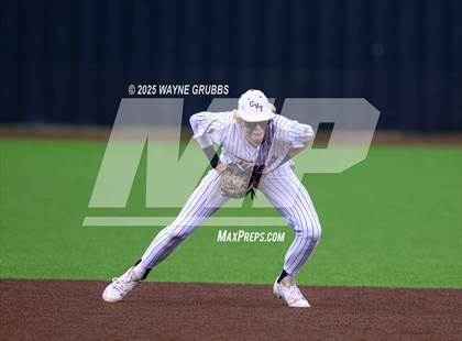 Thumbnail 2 in Centerville vs. Harleton (UIL 2A D1 Region Semifinal) photogallery.