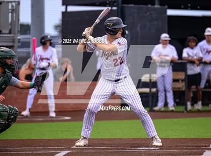 Thumbnail 3 in Centerville vs. Harleton (UIL 2A D1 Region Semifinal) photogallery.