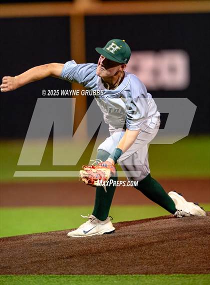 Thumbnail 3 in Centerville vs. Harleton (UIL 2A D1 Region Semifinal) photogallery.