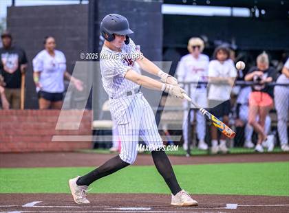 Thumbnail 2 in Centerville vs. Harleton (UIL 2A D1 Region Semifinal) photogallery.
