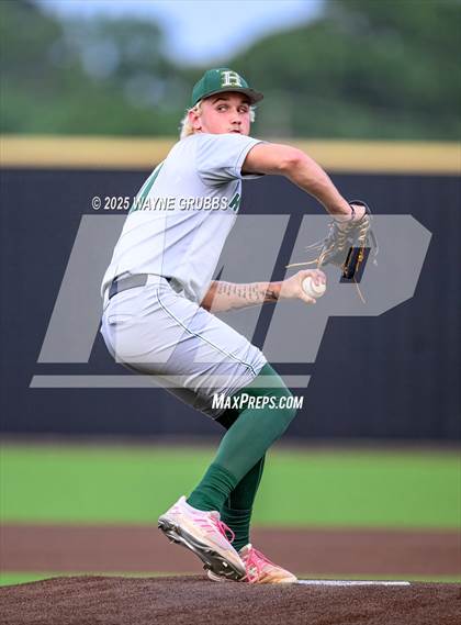 Thumbnail 1 in Centerville vs. Harleton (UIL 2A D1 Region Semifinal) photogallery.