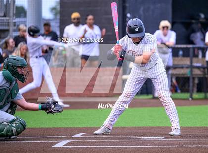 Thumbnail 3 in Centerville vs. Harleton (UIL 2A D1 Region Semifinal) photogallery.