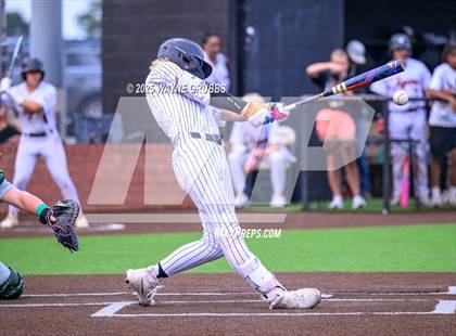 Thumbnail 3 in Centerville vs. Harleton (UIL 2A D1 Region Semifinal) photogallery.