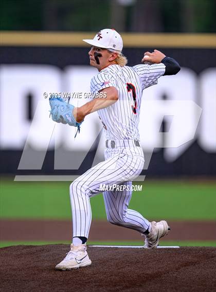 Thumbnail 1 in Centerville vs. Harleton (UIL 2A D1 Region Semifinal) photogallery.