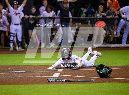 Thumbnail 3 in Centerville vs. Harleton (UIL 2A D1 Region Semifinal) photogallery.