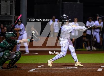 Thumbnail 2 in Centerville vs. Harleton (UIL 2A D1 Region Semifinal) photogallery.