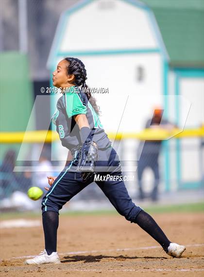 Thumbnail 1 in Granada Hills Charter vs San Pedro photogallery.