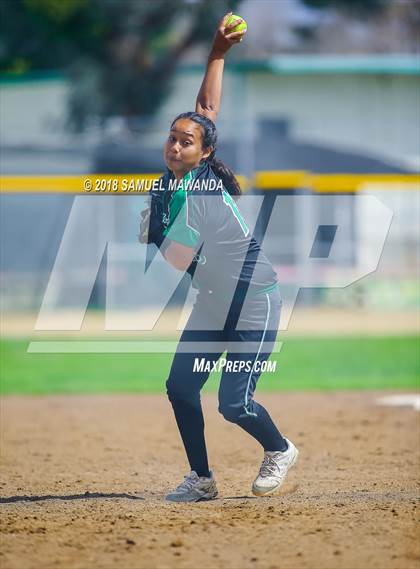 Thumbnail 2 in Granada Hills Charter vs San Pedro photogallery.