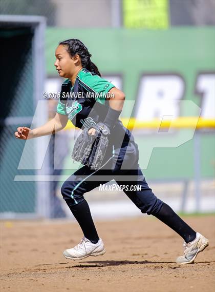 Thumbnail 2 in Granada Hills Charter vs San Pedro photogallery.