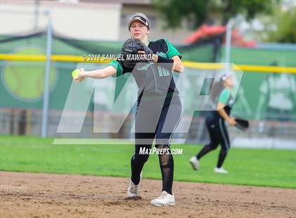 Thumbnail 2 in Granada Hills Charter vs San Pedro photogallery.