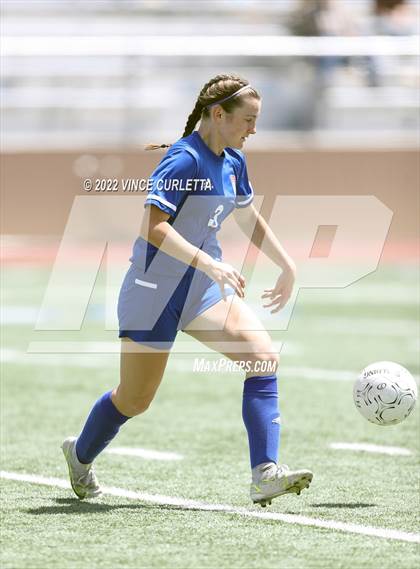 Thumbnail 2 in O'Connor vs. Westlake (UIL 6A Regional Semifinal) photogallery.