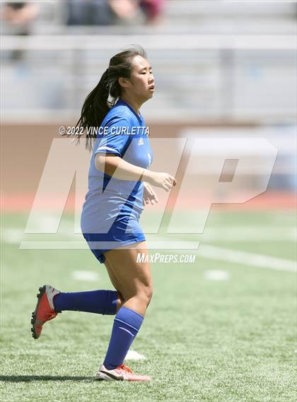 Thumbnail 3 in O'Connor vs. Westlake (UIL 6A Regional Semifinal) photogallery.