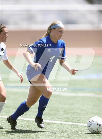 Thumbnail 2 in O'Connor vs. Westlake (UIL 6A Regional Semifinal) photogallery.