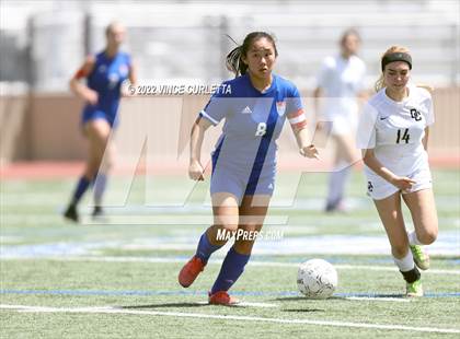 Thumbnail 2 in O'Connor vs. Westlake (UIL 6A Regional Semifinal) photogallery.