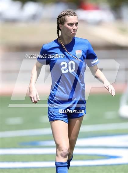 Thumbnail 1 in O'Connor vs. Westlake (UIL 6A Regional Semifinal) photogallery.