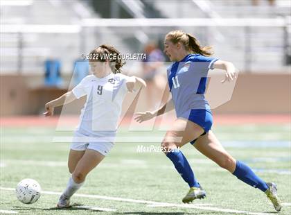 Thumbnail 3 in O'Connor vs. Westlake (UIL 6A Regional Semifinal) photogallery.